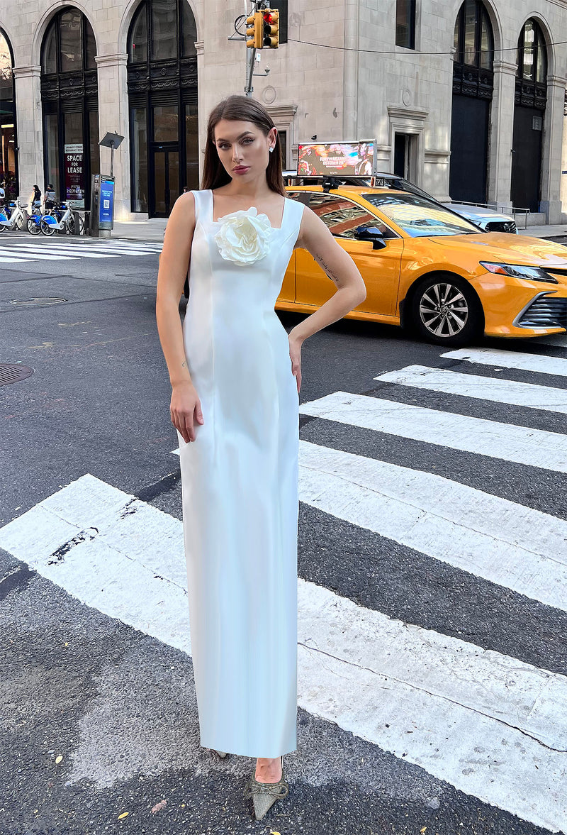 Eden Square Neckline Column Gown 4 / Light Peach Eden Square Neckline Column Gown 4 / Light Peach